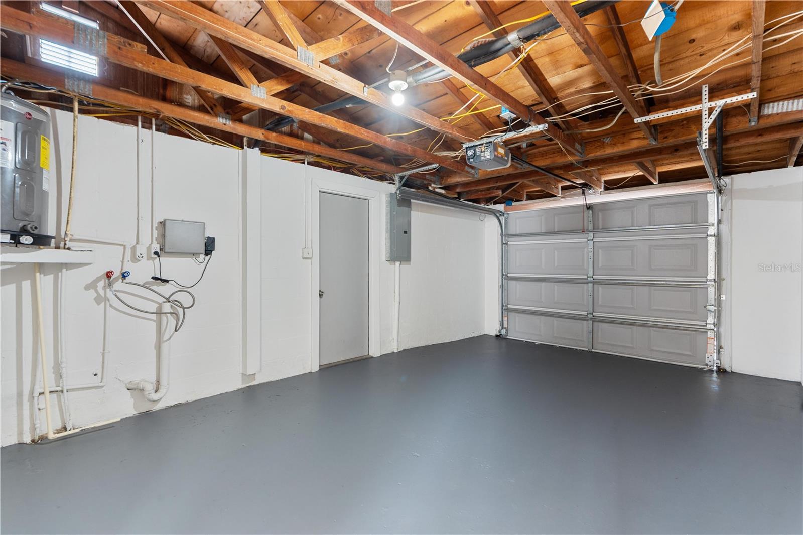 Image 28 of 31 For 9020 Hunt Club Lane