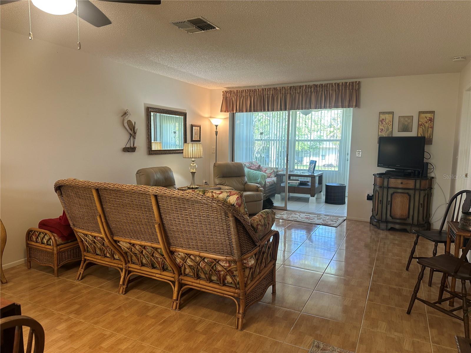 Image 10 of 41 For 12369 Dearborn Drive C