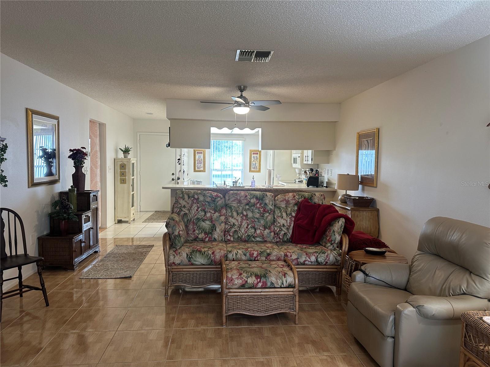 Image 13 of 41 For 12369 Dearborn Drive C