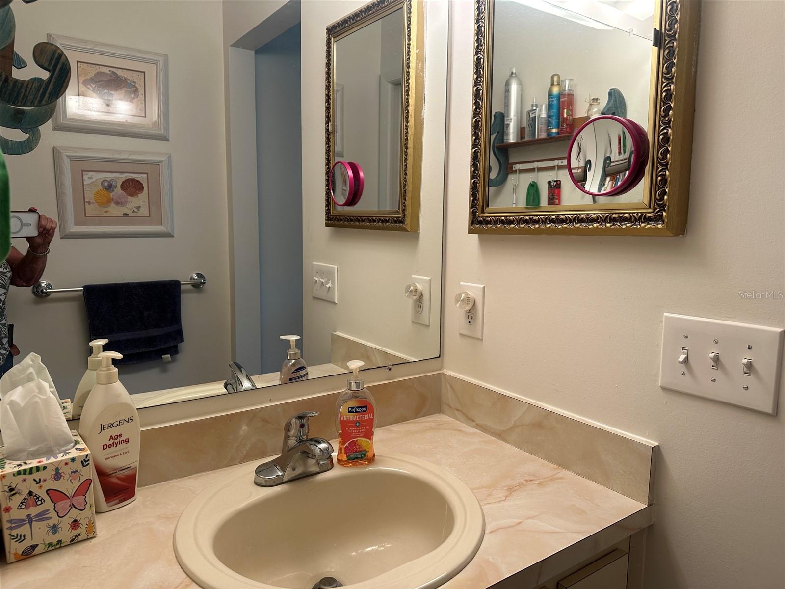 Image 18 of 41 For 12369 Dearborn Drive C