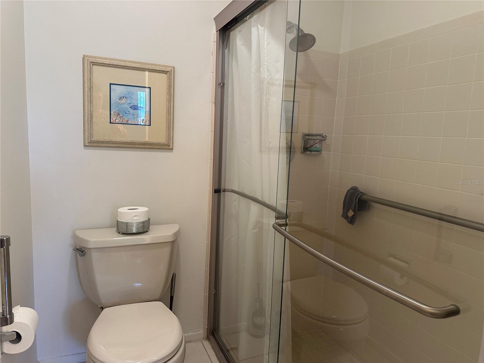 Image 19 of 41 For 12369 Dearborn Drive C