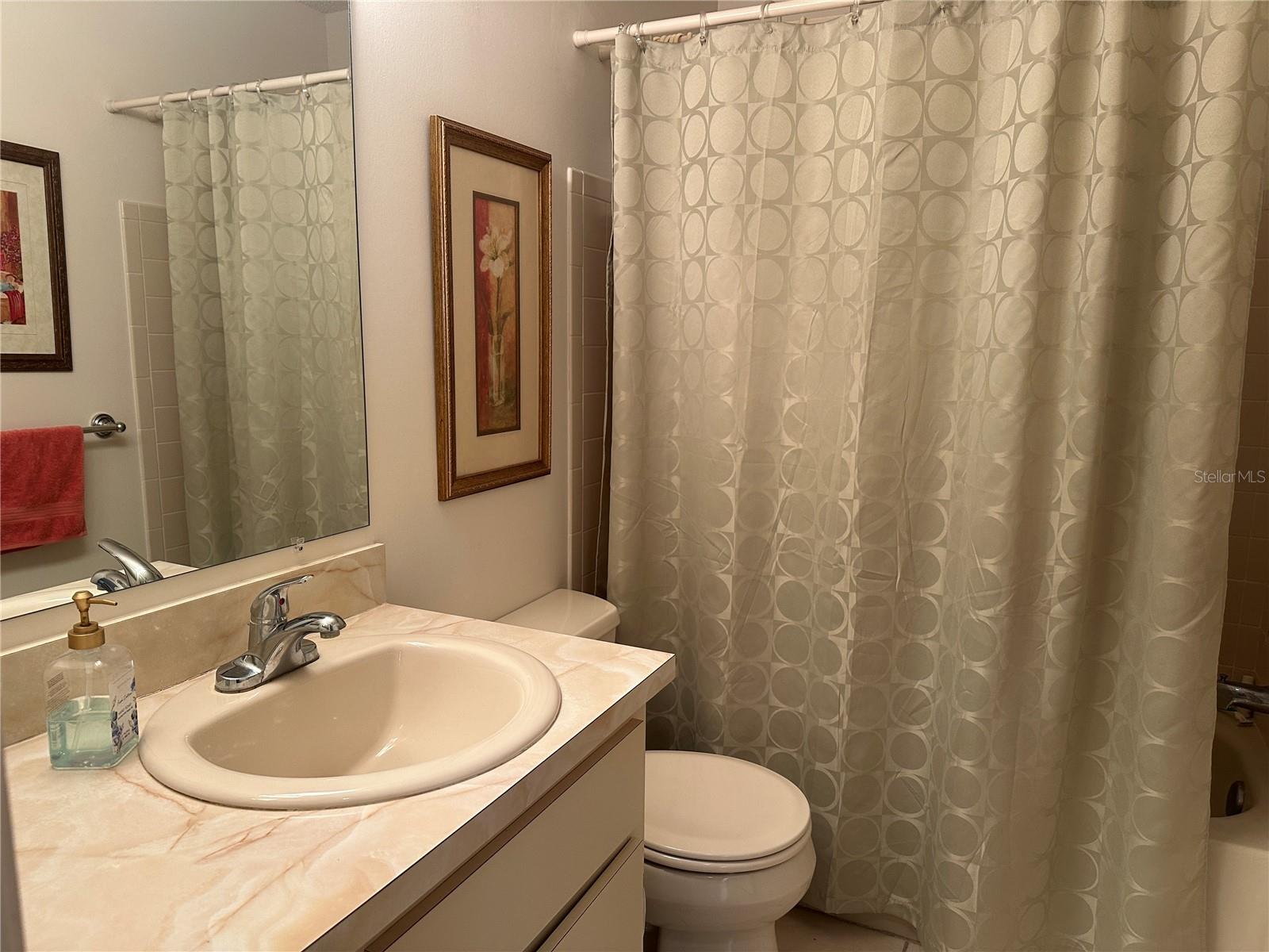 Image 22 of 41 For 12369 Dearborn Drive C