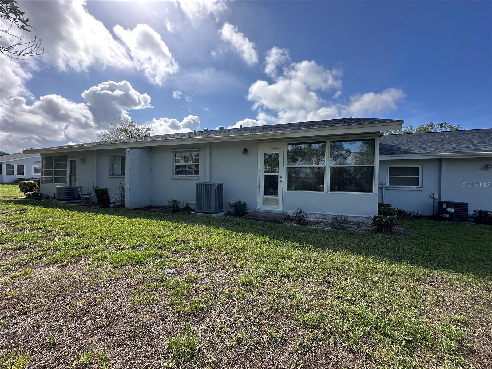 Image 27 of 41 For 12369 Dearborn Drive C