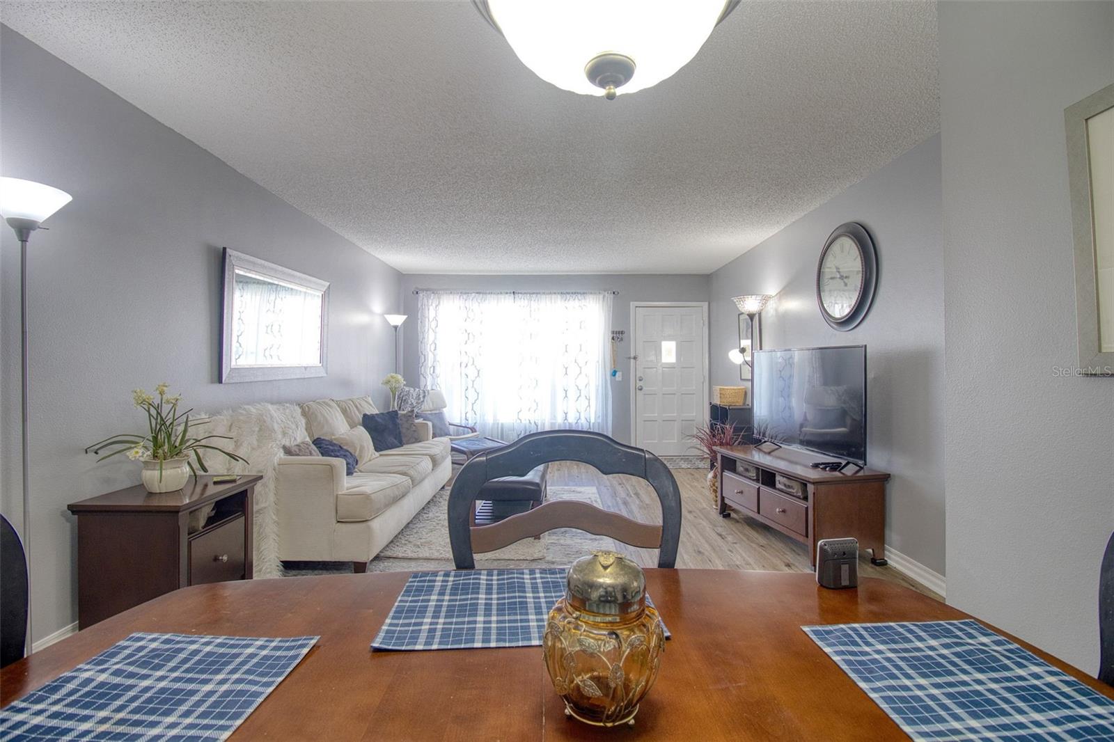 Image 11 of 29 For 2436 Rhodesian Drive 32