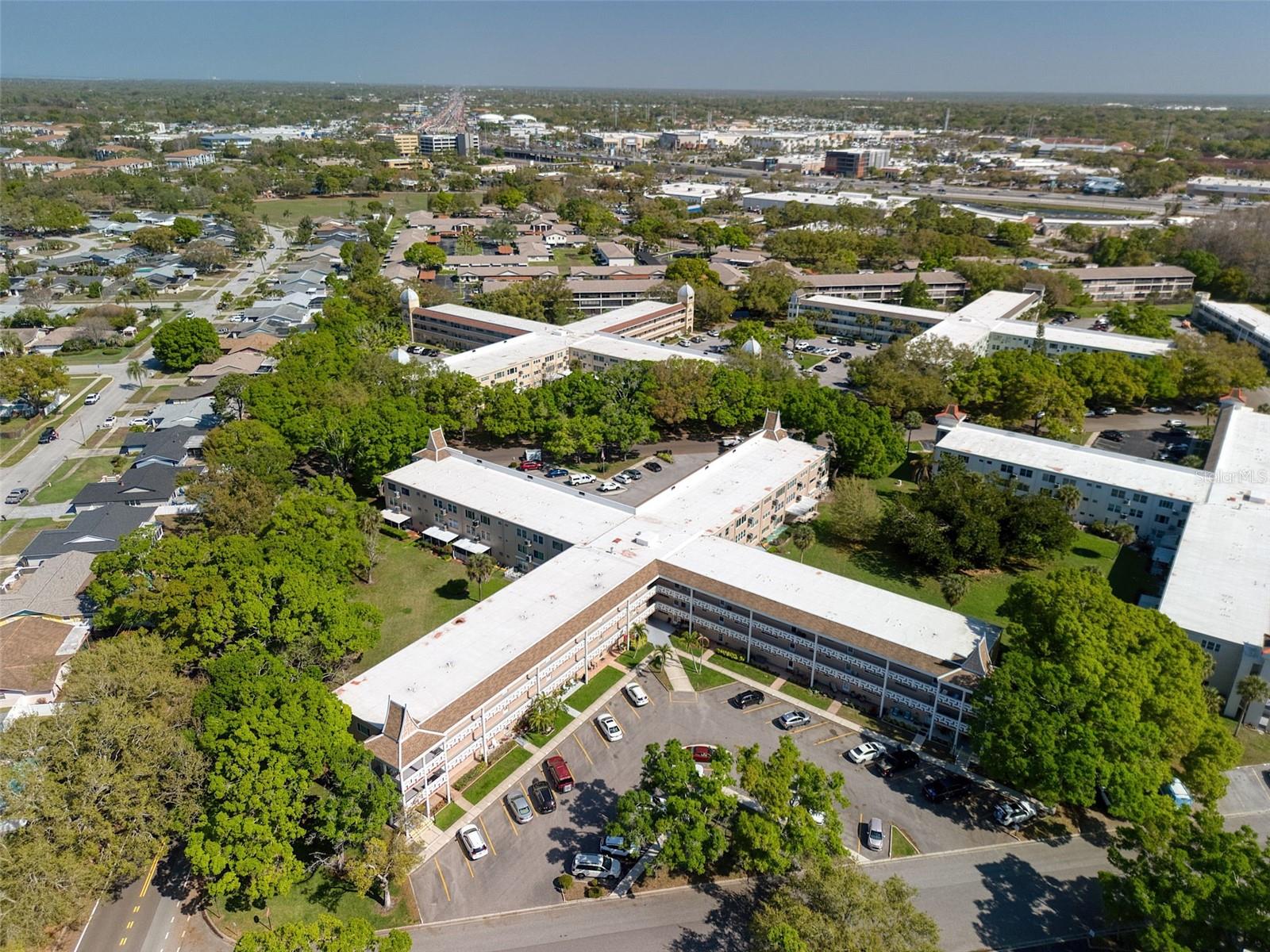 Image 27 of 29 For 2436 Rhodesian Drive 32