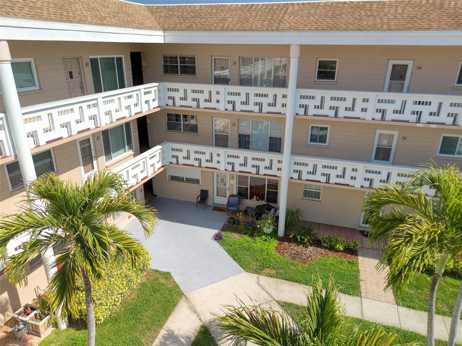 Image 28 of 29 For 2436 Rhodesian Drive 32