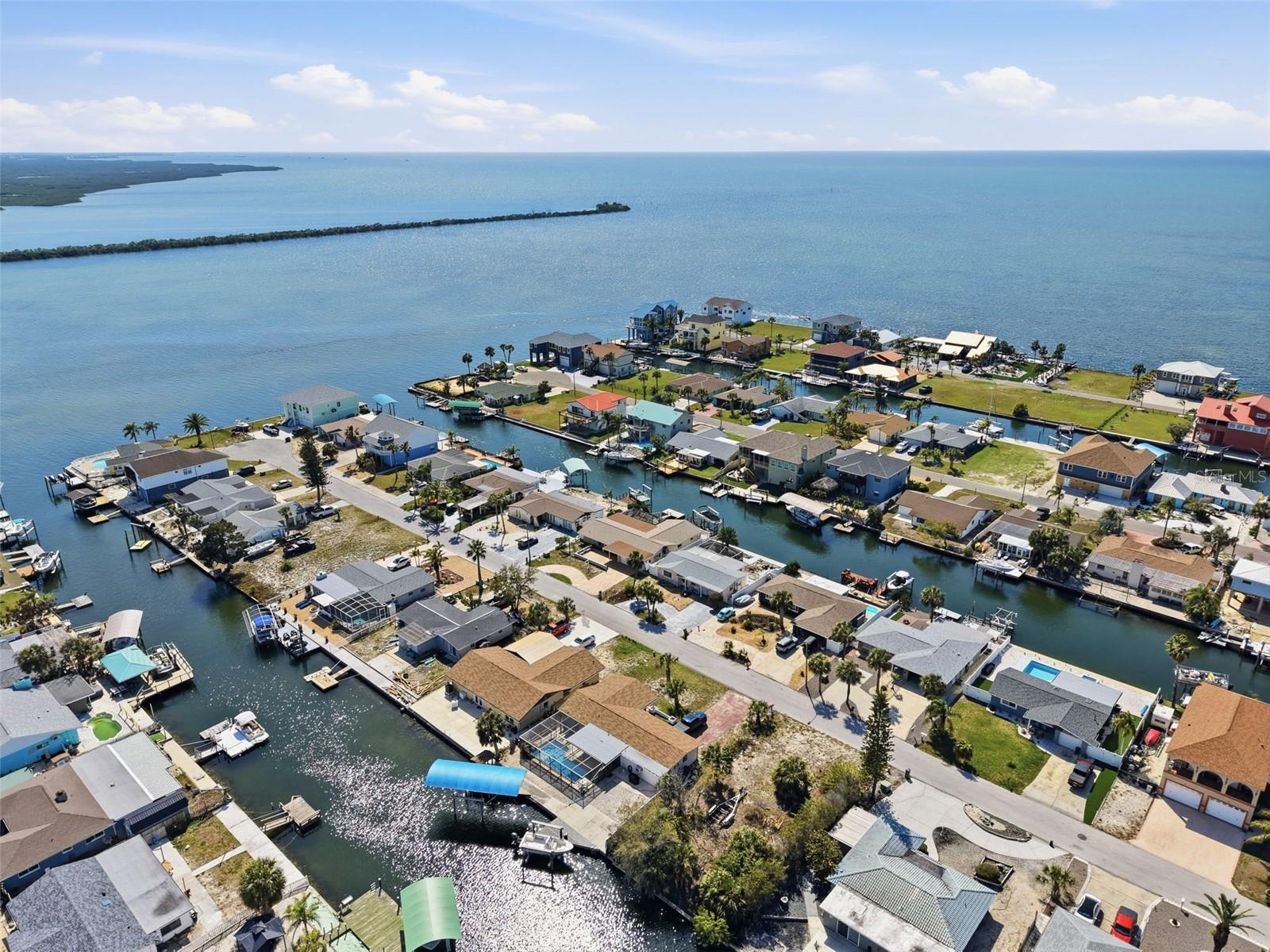 Listing photo id 80 for 13541 Stacey Drive