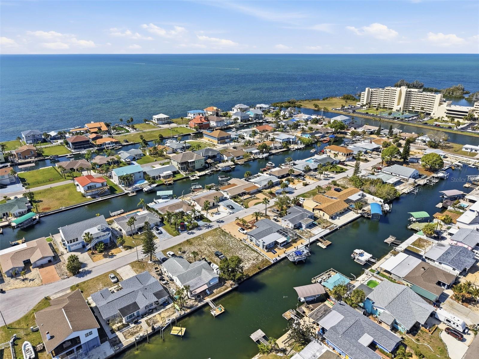 Listing photo id 81 for 13541 Stacey Drive