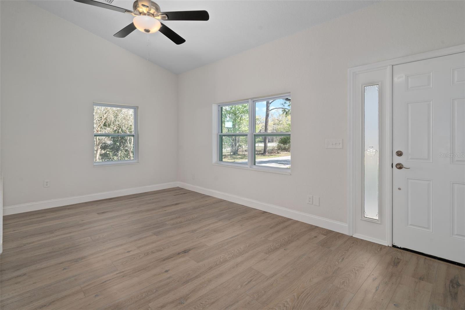 Image 15 of 56 For 17835 Alexson Street