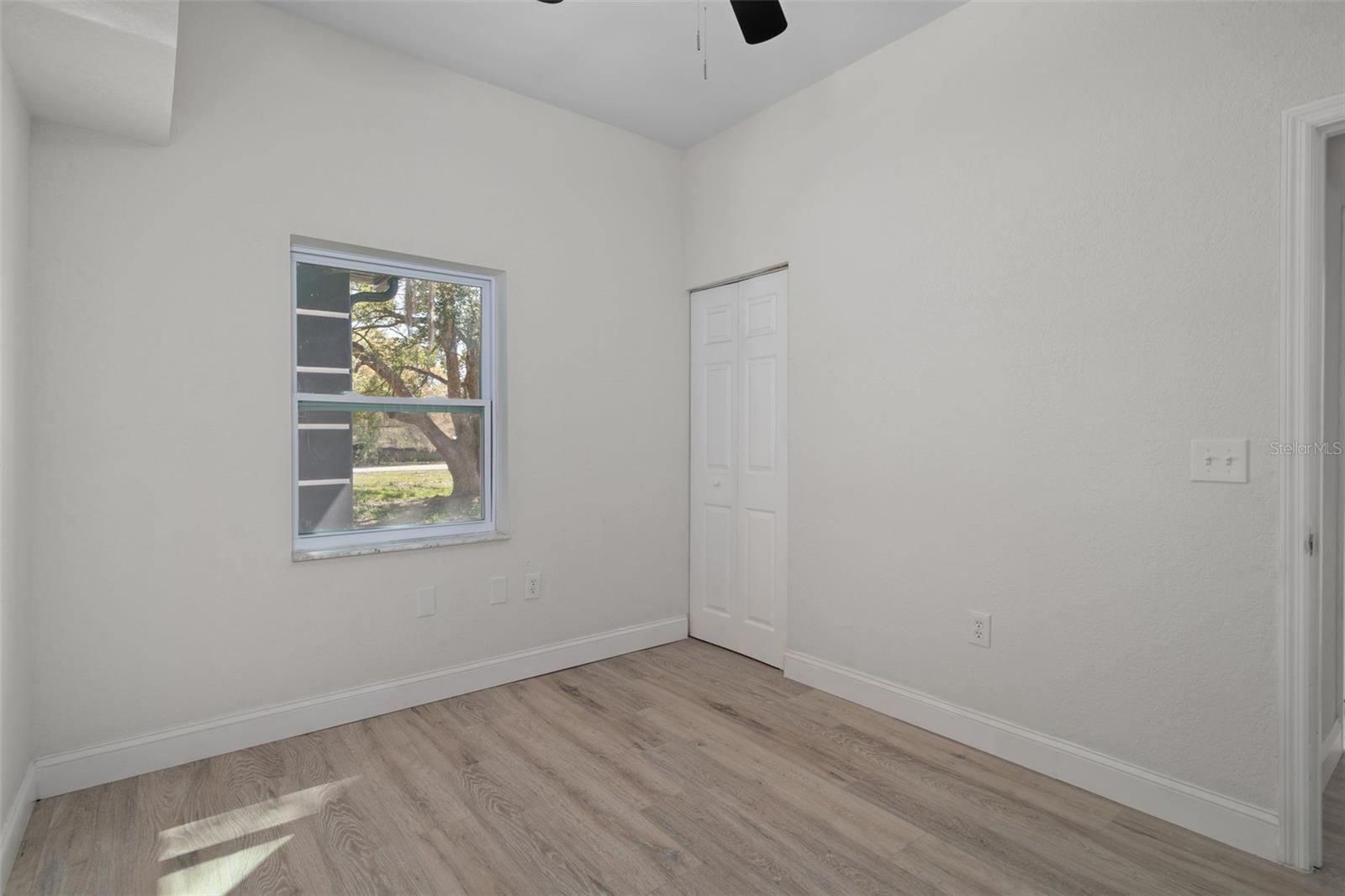 Image 32 of 56 For 17835 Alexson Street