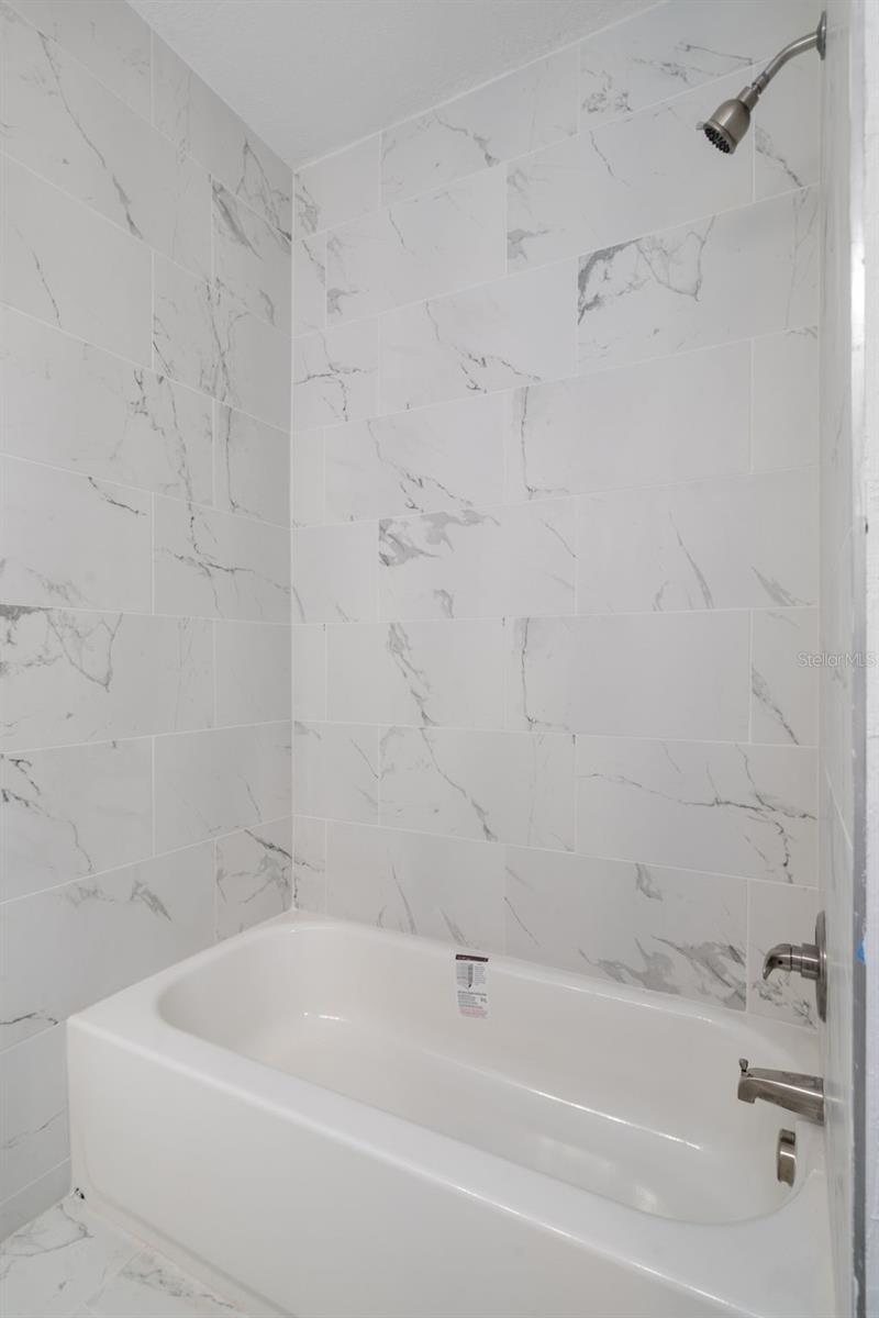 Image 37 of 56 For 17835 Alexson Street