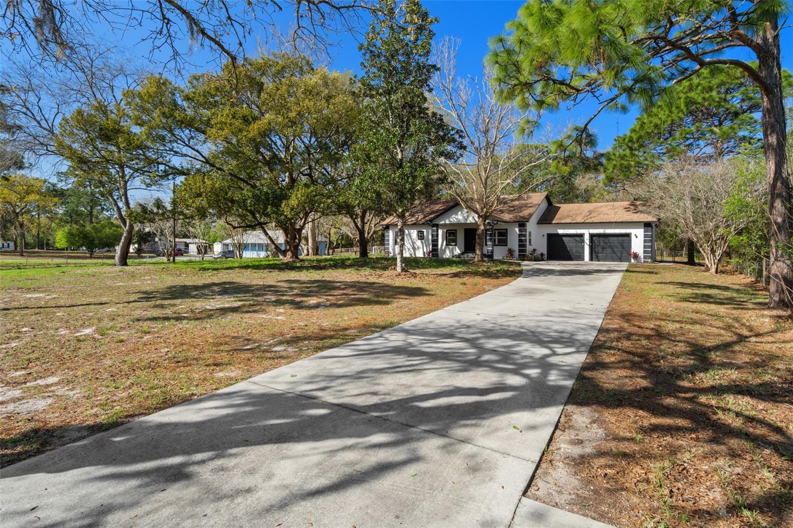 Image 9 of 56 For 17835 Alexson Street