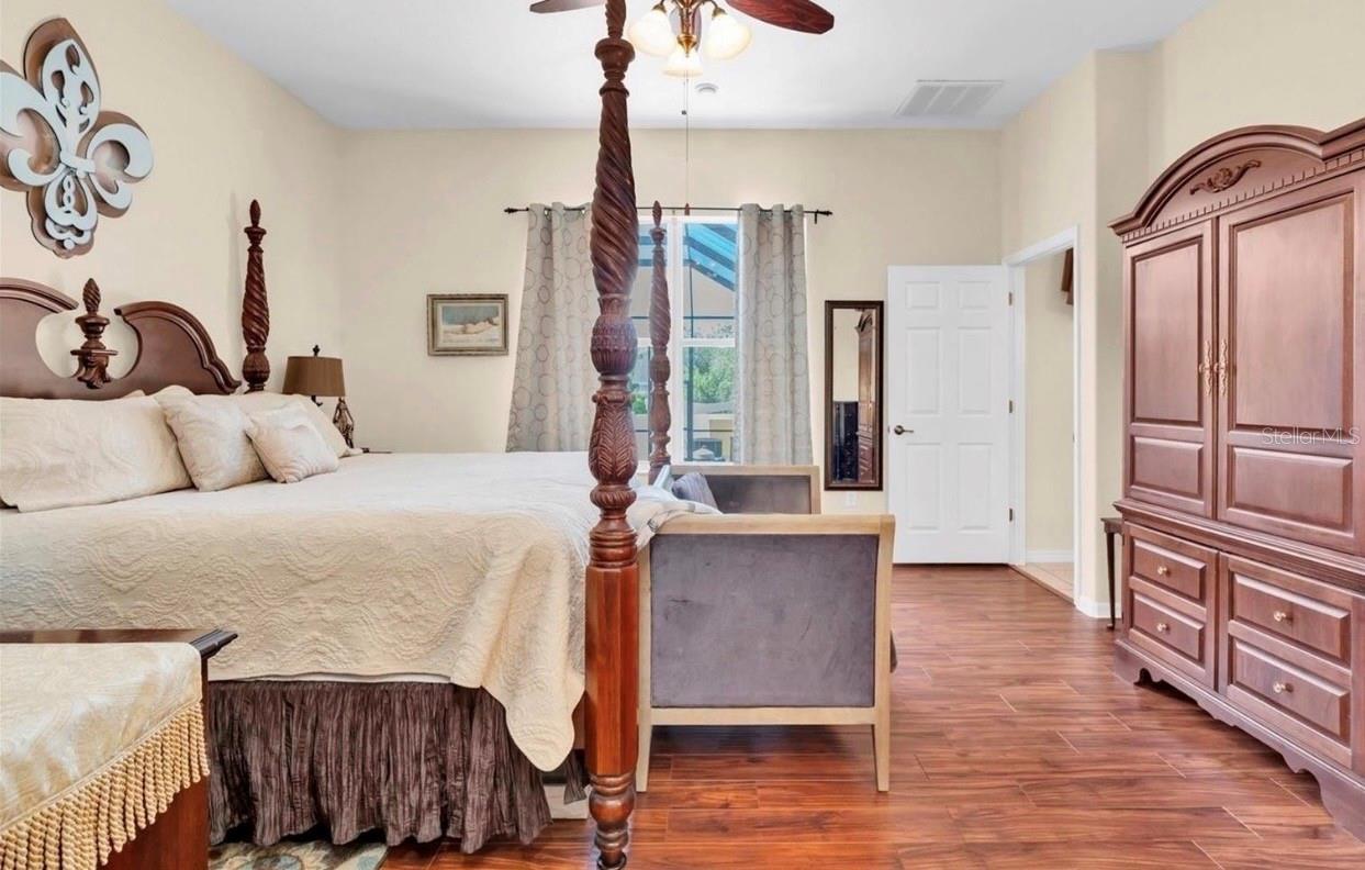 Image 13 of 25 For 10126 Balcony Street