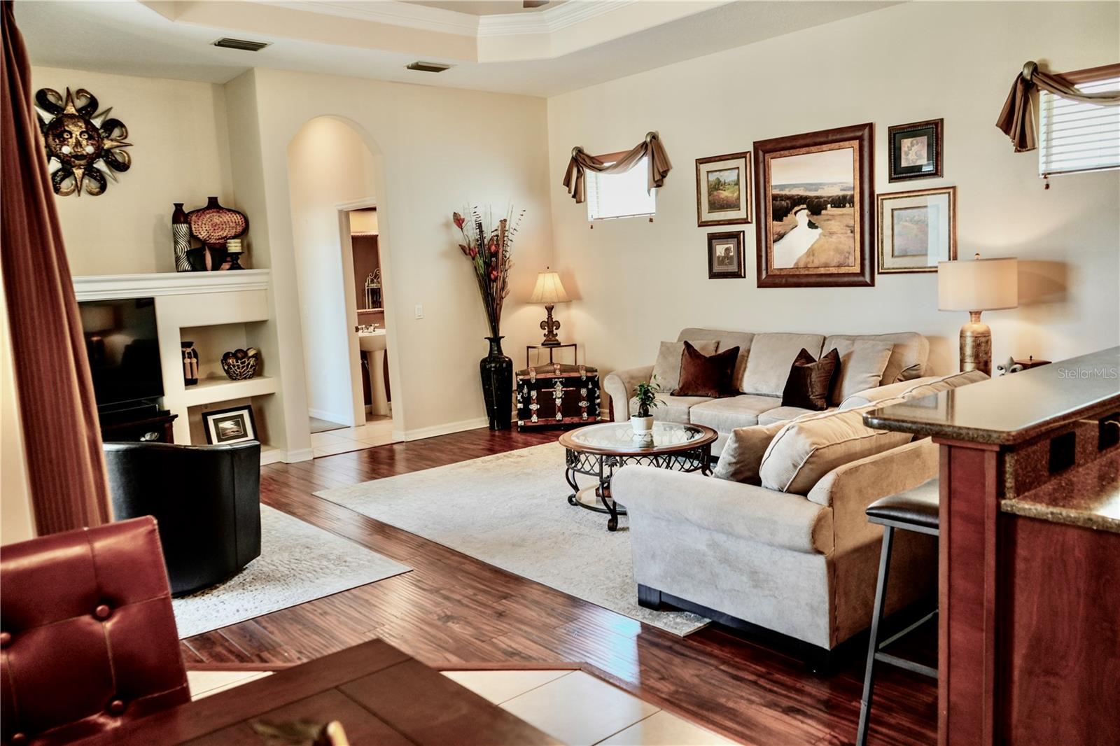 Image 4 of 25 For 10126 Balcony Street