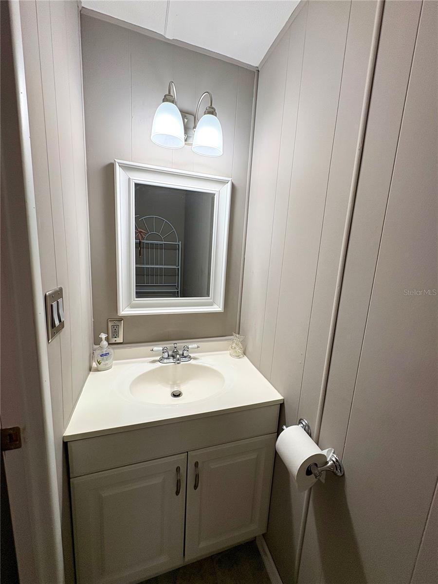 Image 15 of 29 For 7481 First Circle Drive