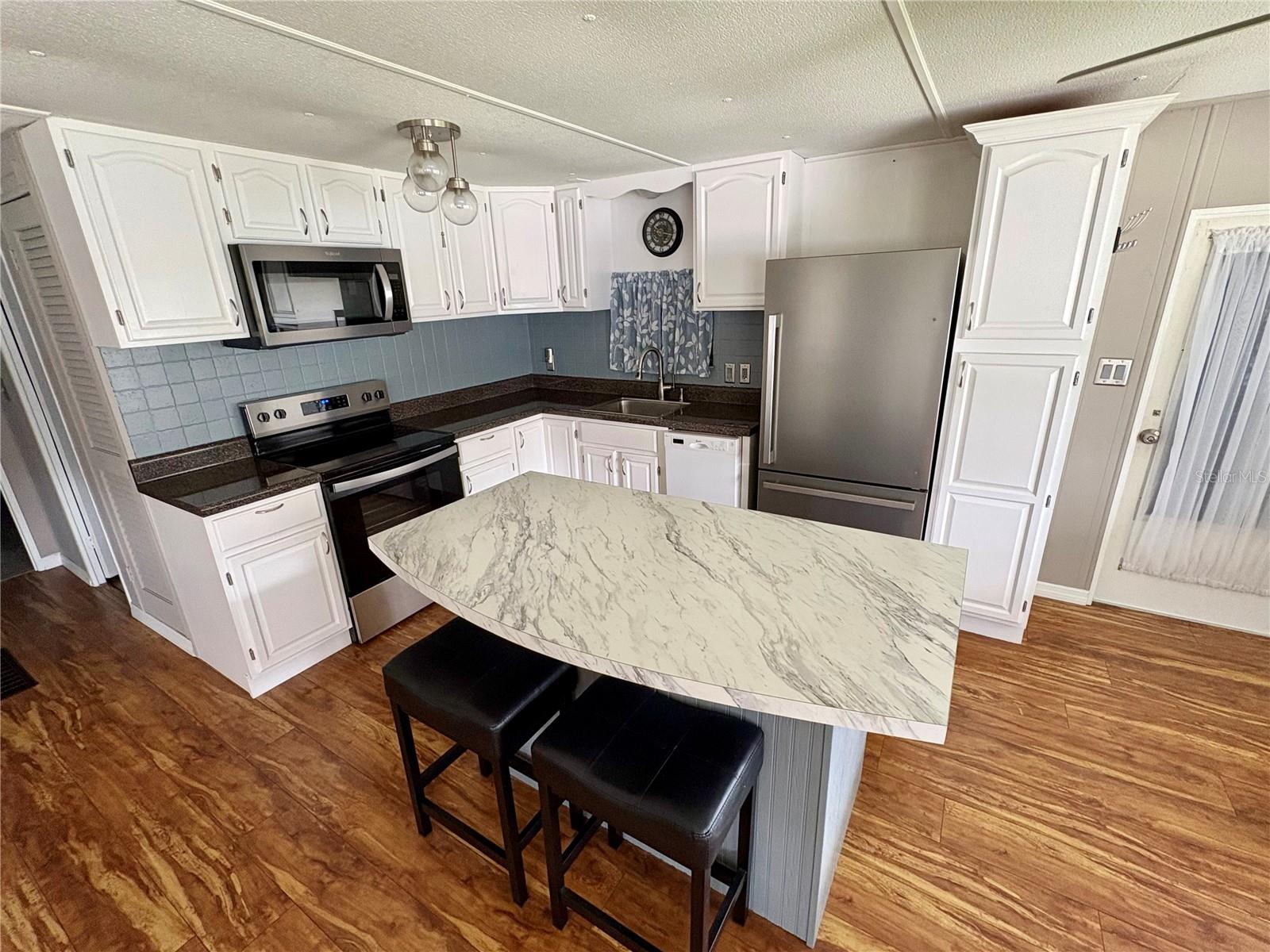 Image 9 of 29 For 7481 First Circle Drive