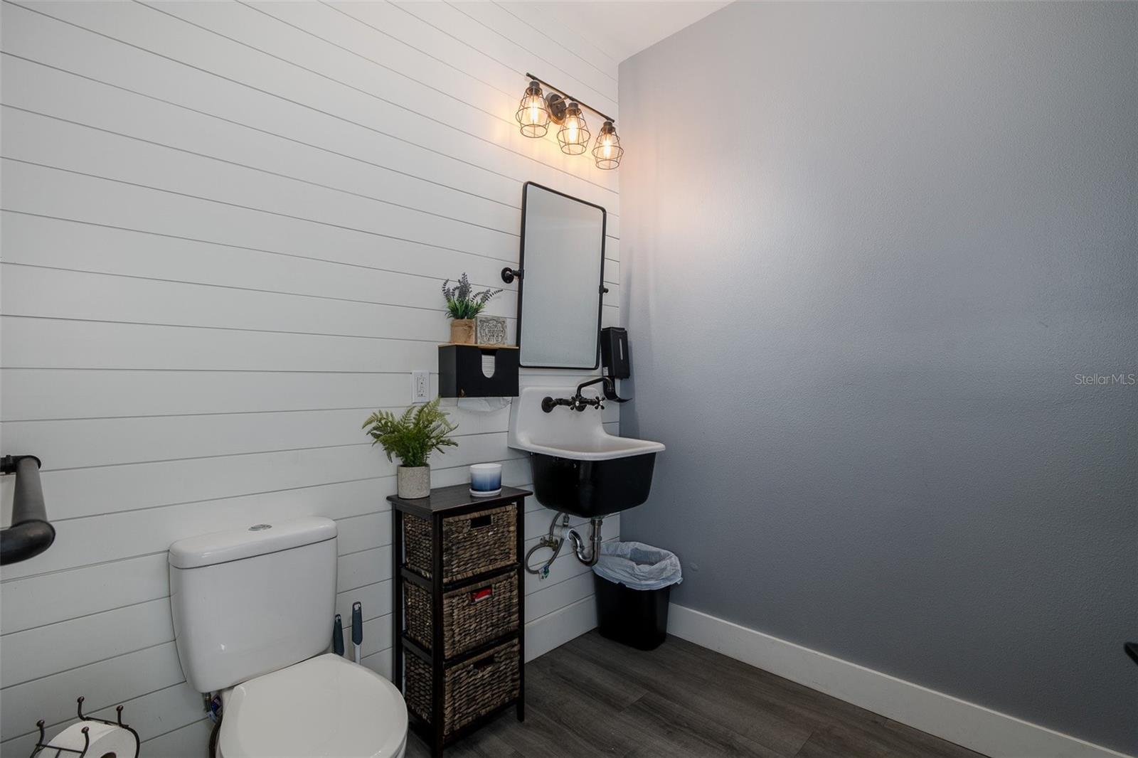 Image 17 of 33 For 8312 Us Highway 19