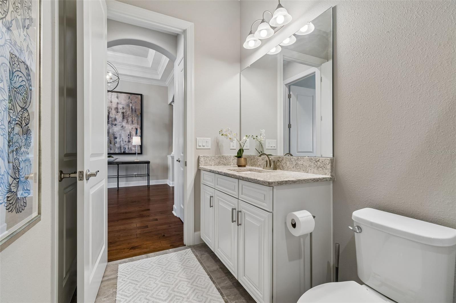 Listing photo id 20 for 3462 Forsythia Drive