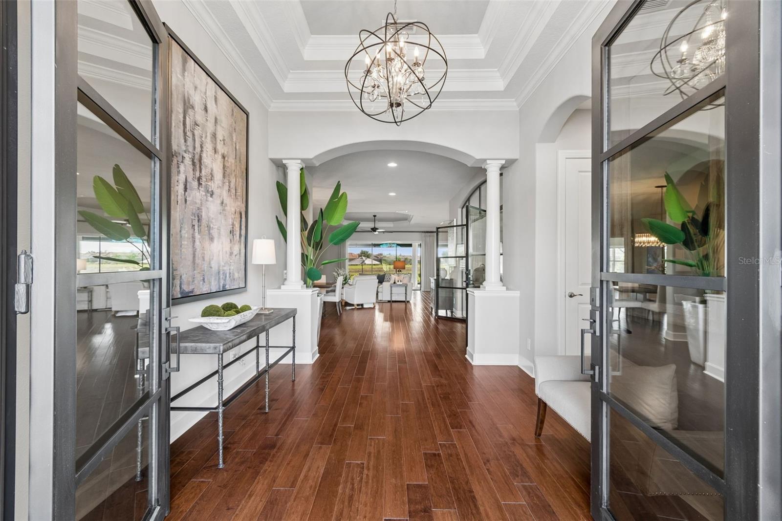 Listing photo id 5 for 3462 Forsythia Drive