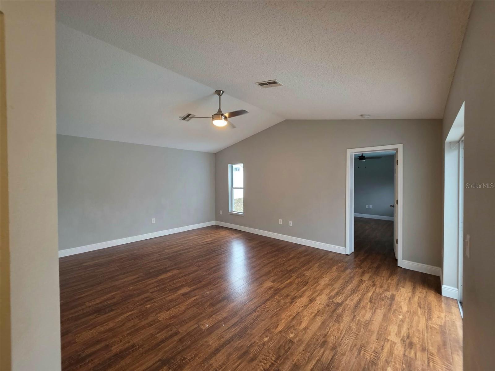 Image 4 of 20 For 4483 Detroit Street