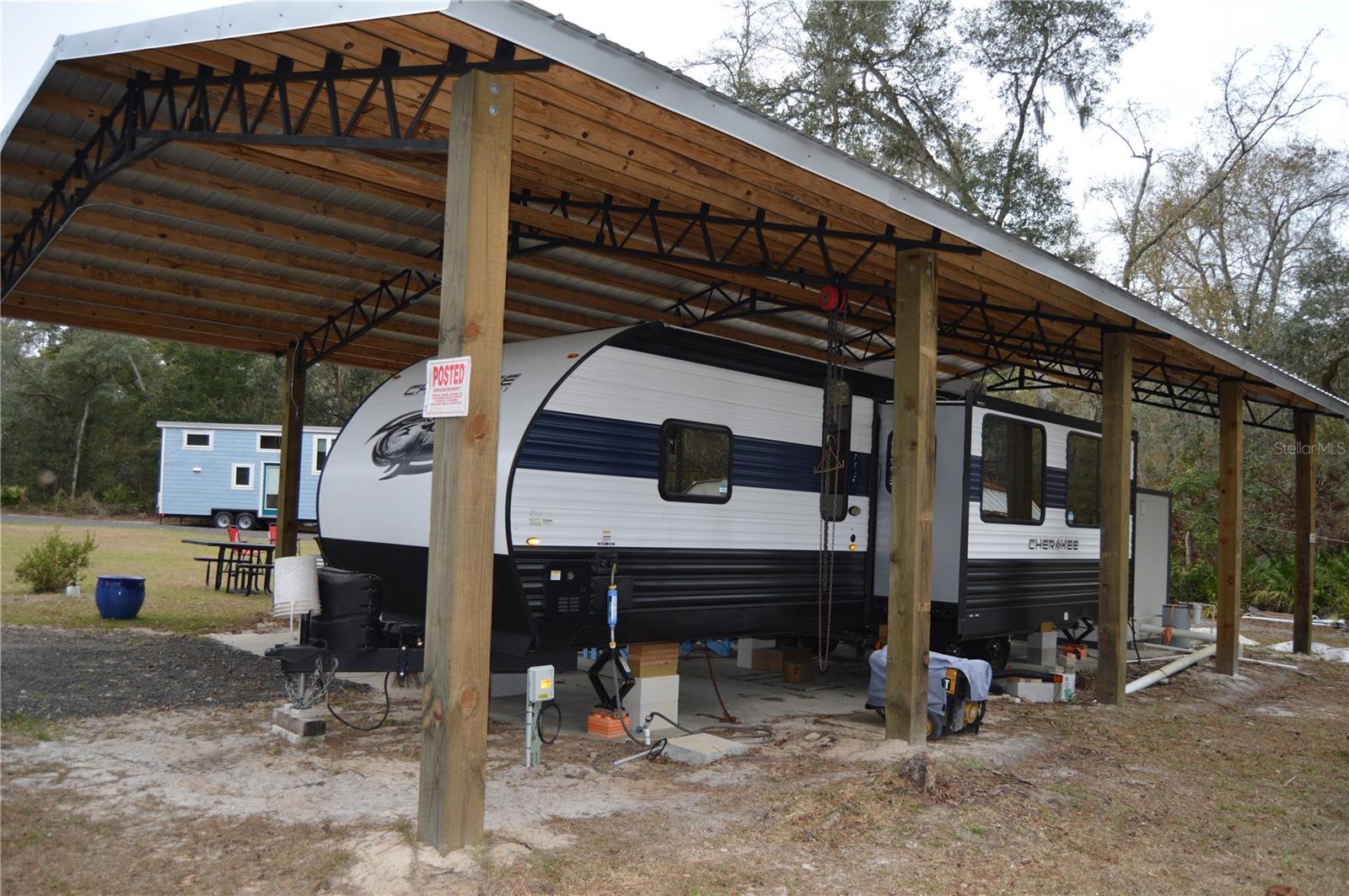 Image 13 of 51 For 1459 743 Street