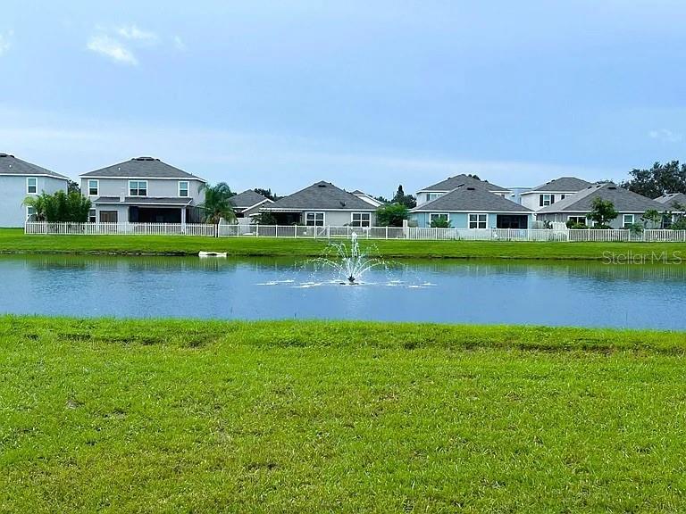 Image 5 of 25 For 16336 Little Garden Drive