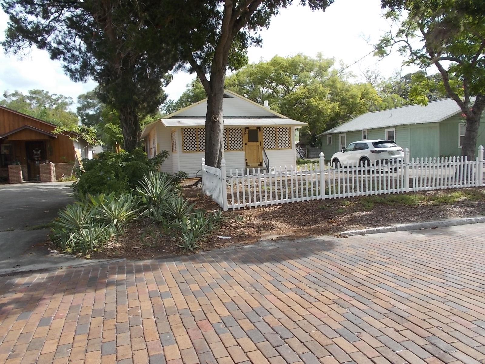 Image 17 of 17 For 518 6th Avenue Sw