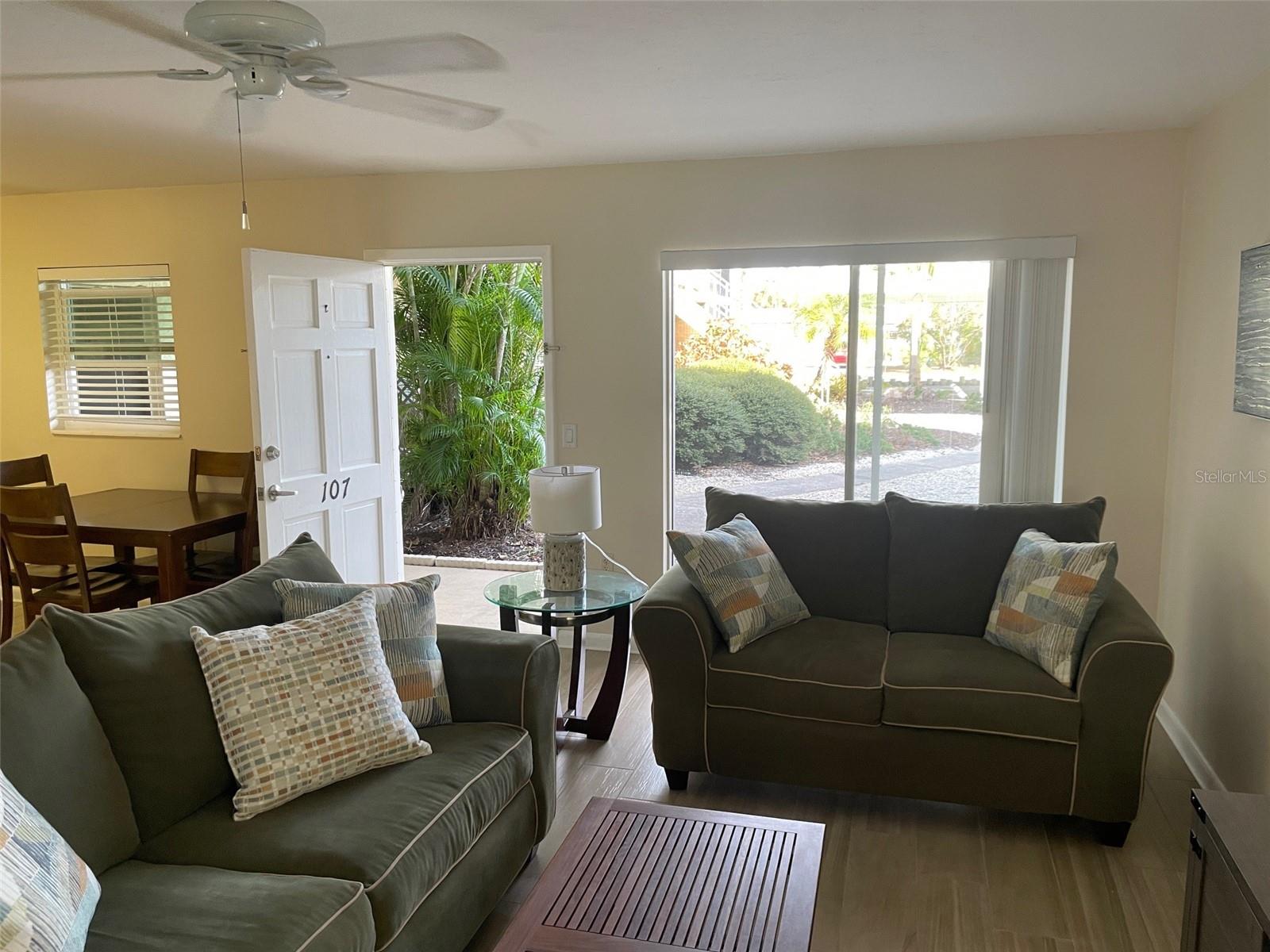 Image 4 of 14 For 370 Base Avenue E 107