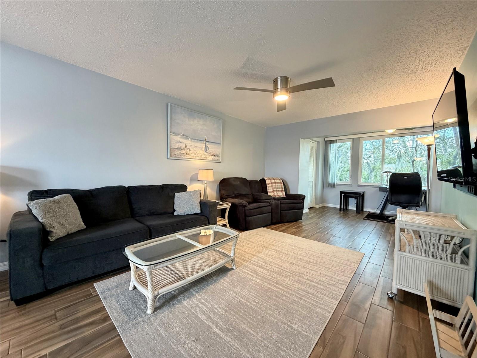 Image 4 of 20 For 4807 Marine Parkway 202