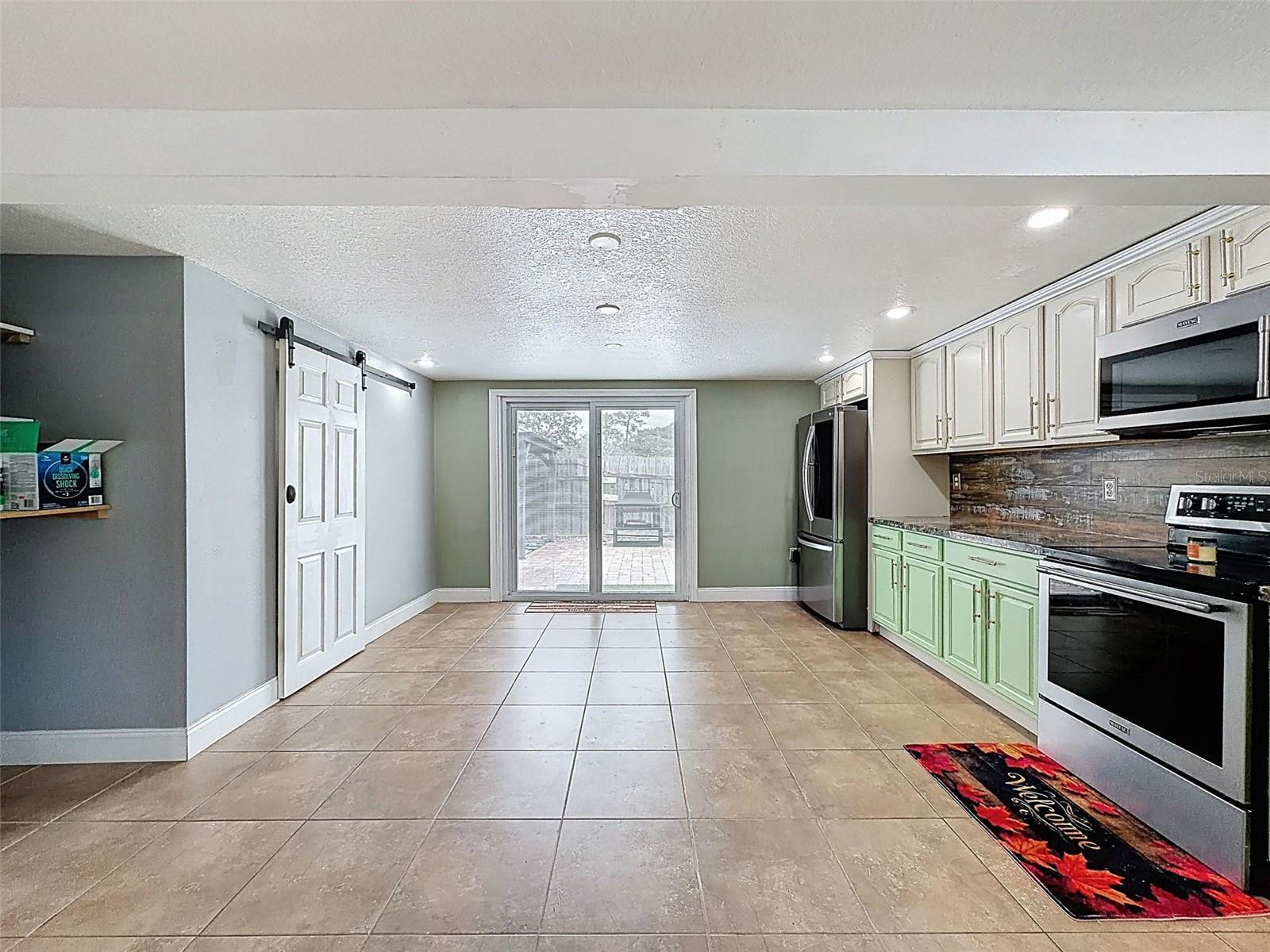 Image 15 of 56 For 5264 Idlewild Street