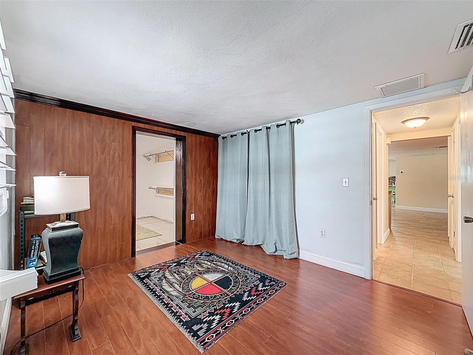 Image 28 of 56 For 5264 Idlewild Street