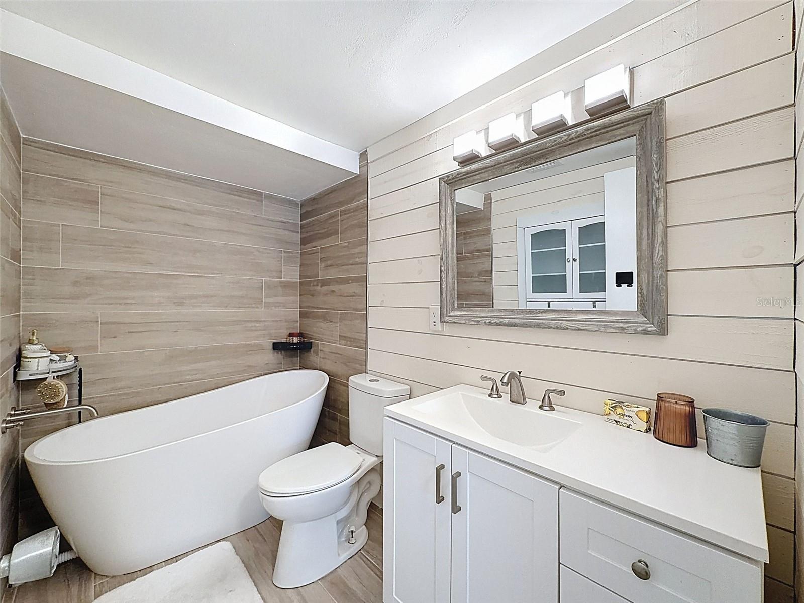 Image 32 of 56 For 5264 Idlewild Street