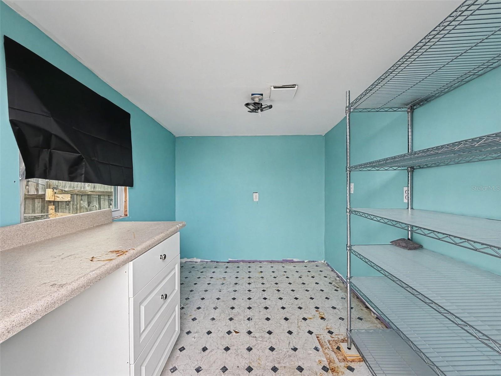 Image 36 of 56 For 5264 Idlewild Street