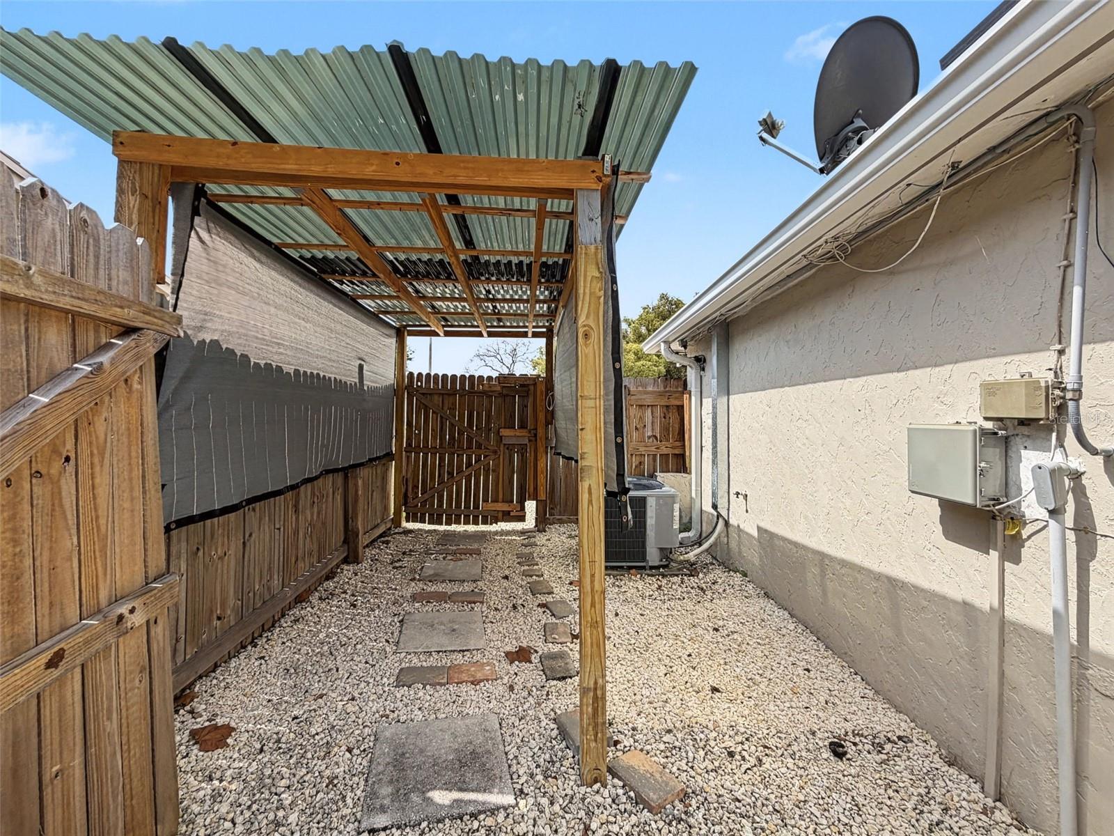 Image 43 of 56 For 5264 Idlewild Street