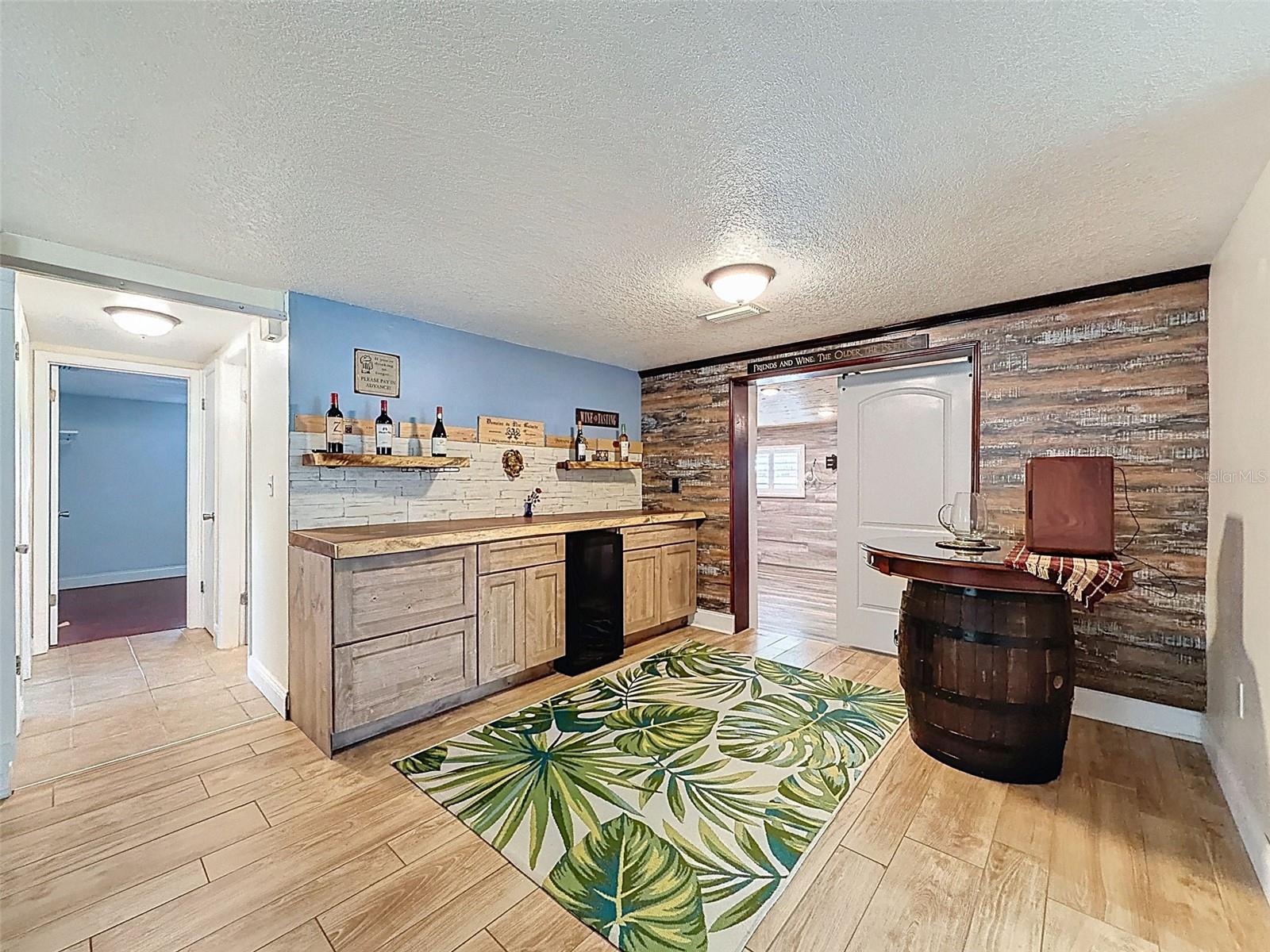 Image 9 of 56 For 5264 Idlewild Street