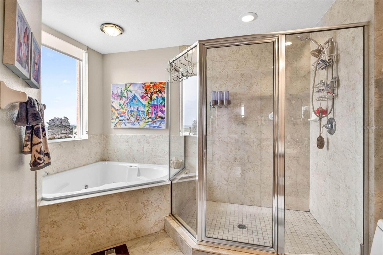 Image 15 of 64 For 4516 Seagull Drive 902