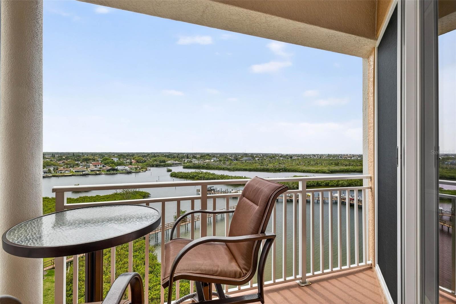 Image 41 of 64 For 4516 Seagull Drive 902