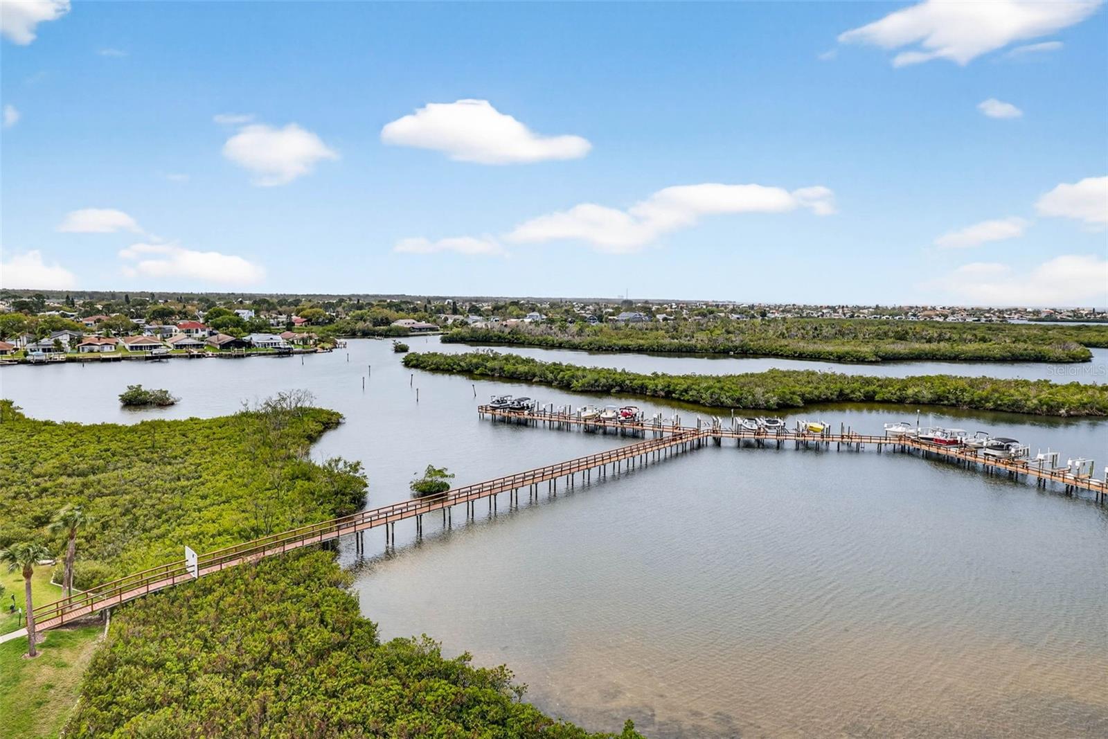 Image 43 of 64 For 4516 Seagull Drive 902