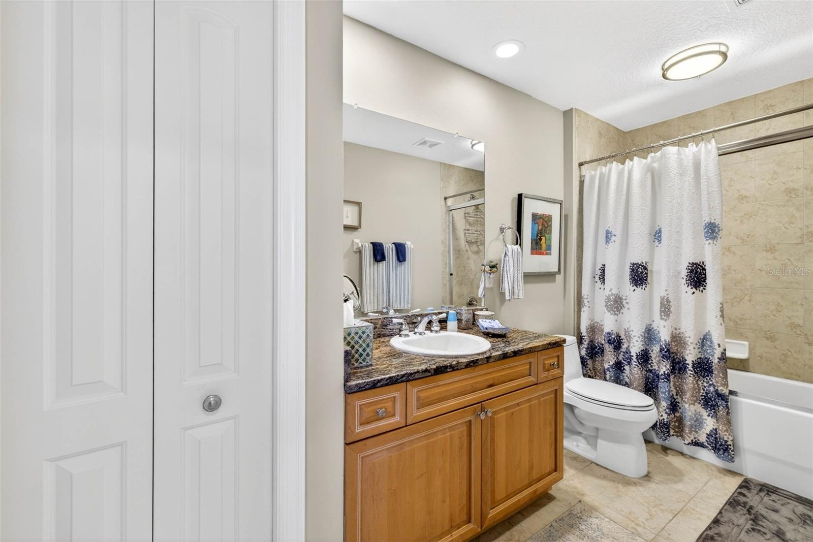 Image 44 of 64 For 4516 Seagull Drive 902