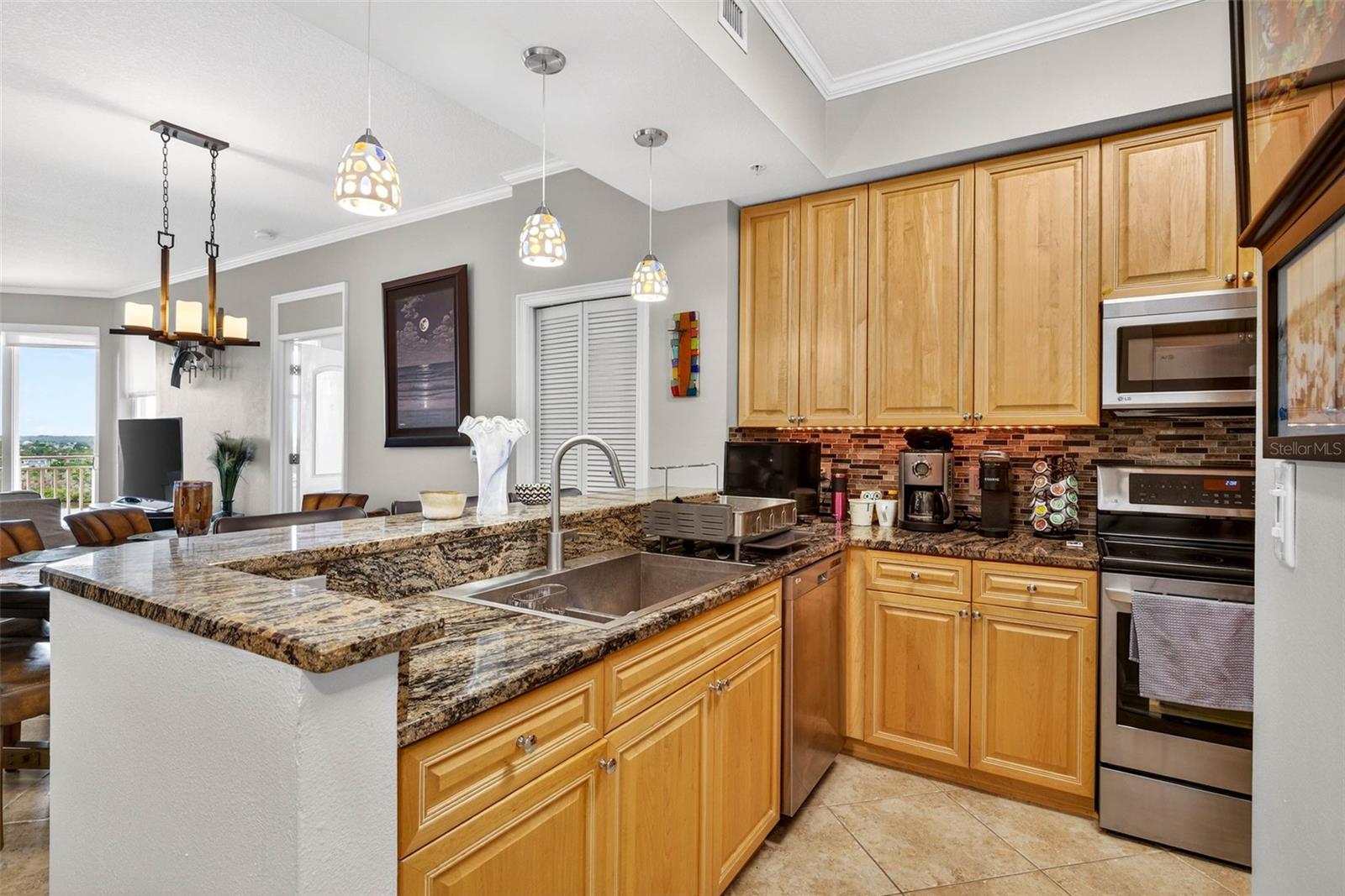 Image 58 of 64 For 4516 Seagull Drive 902