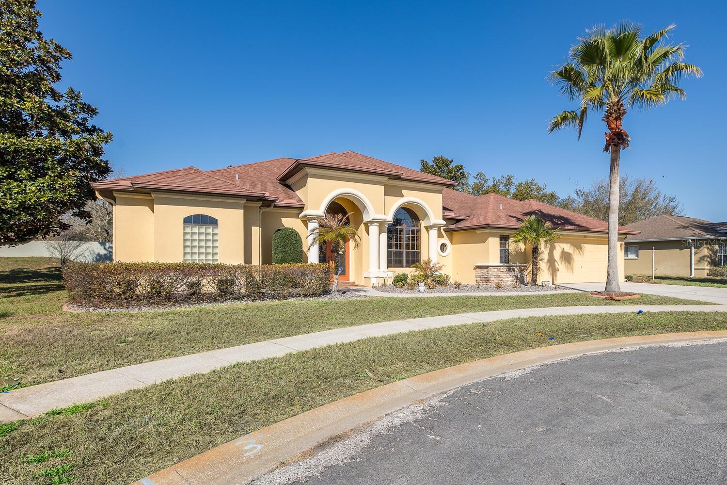 Image 3 of 69 For 427 Archway Drive