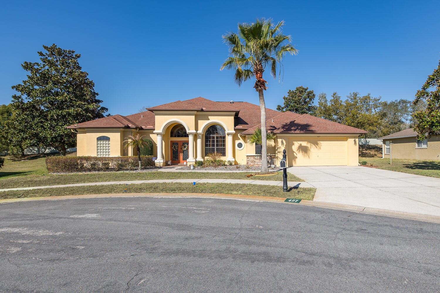 Image 4 of 69 For 427 Archway Drive