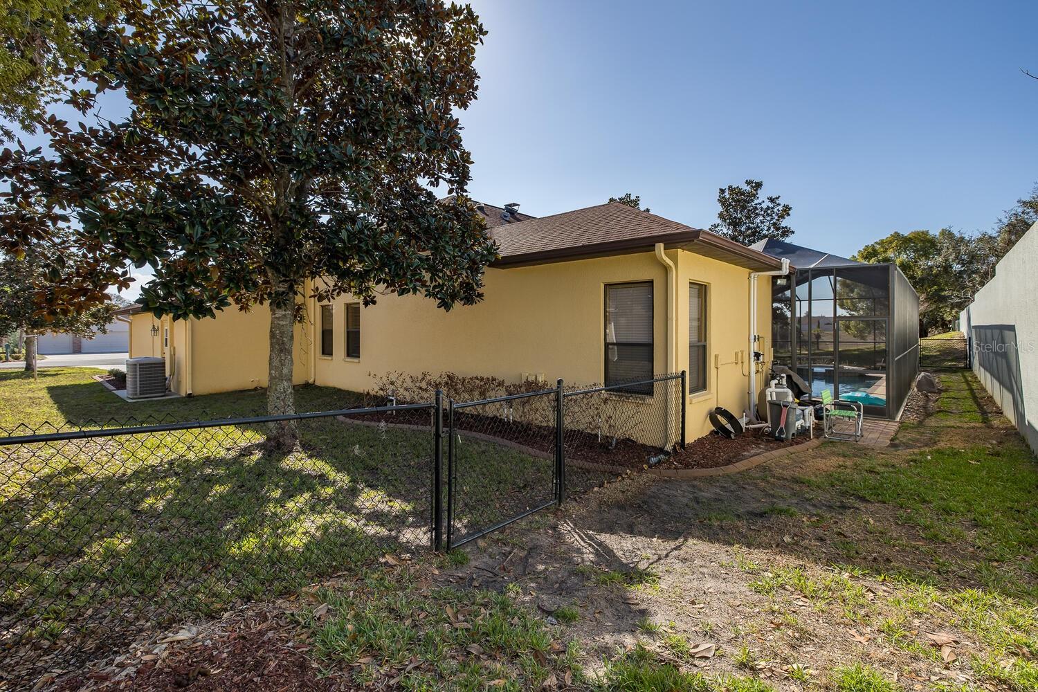 Image 59 of 69 For 427 Archway Drive