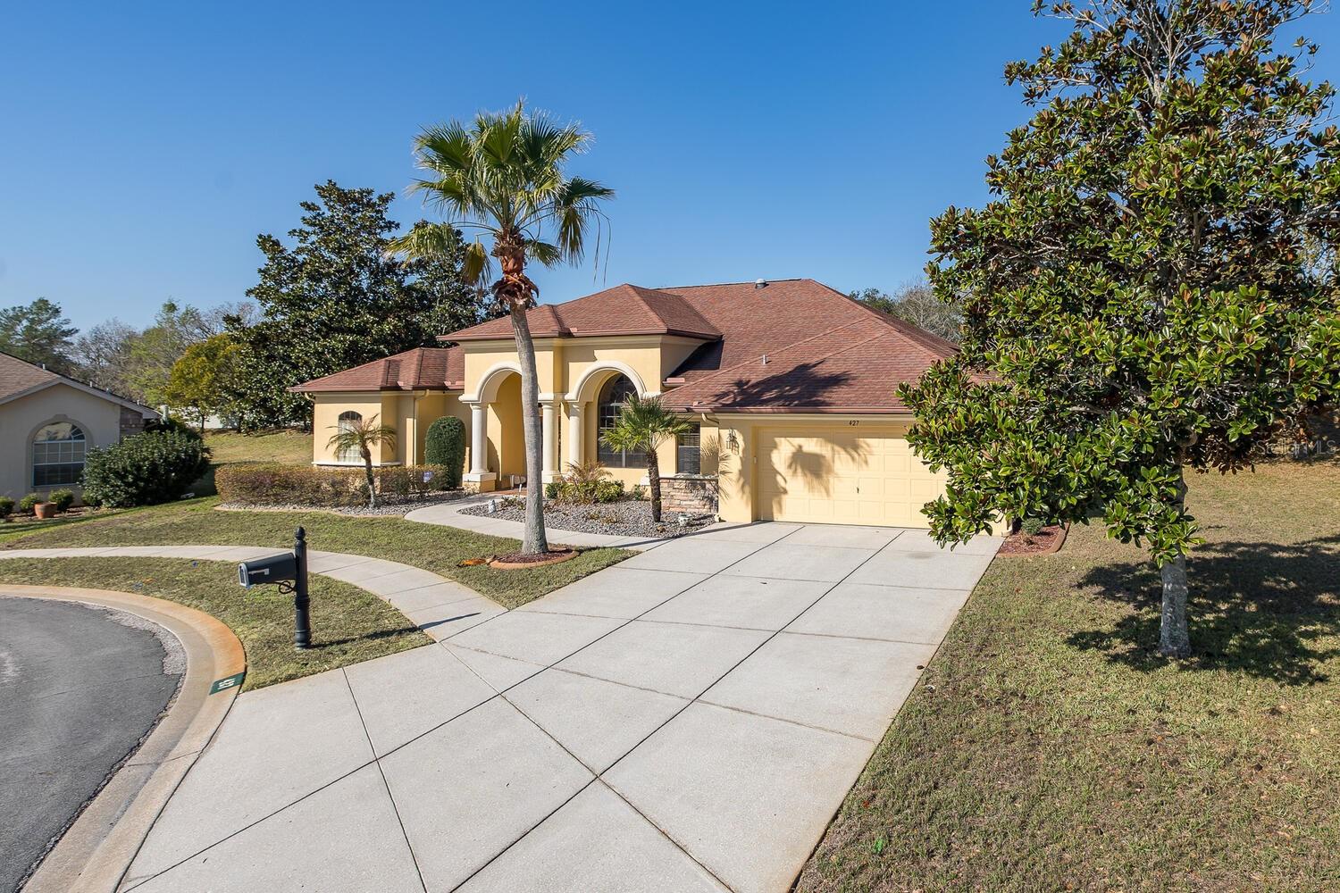 Image 7 of 69 For 427 Archway Drive