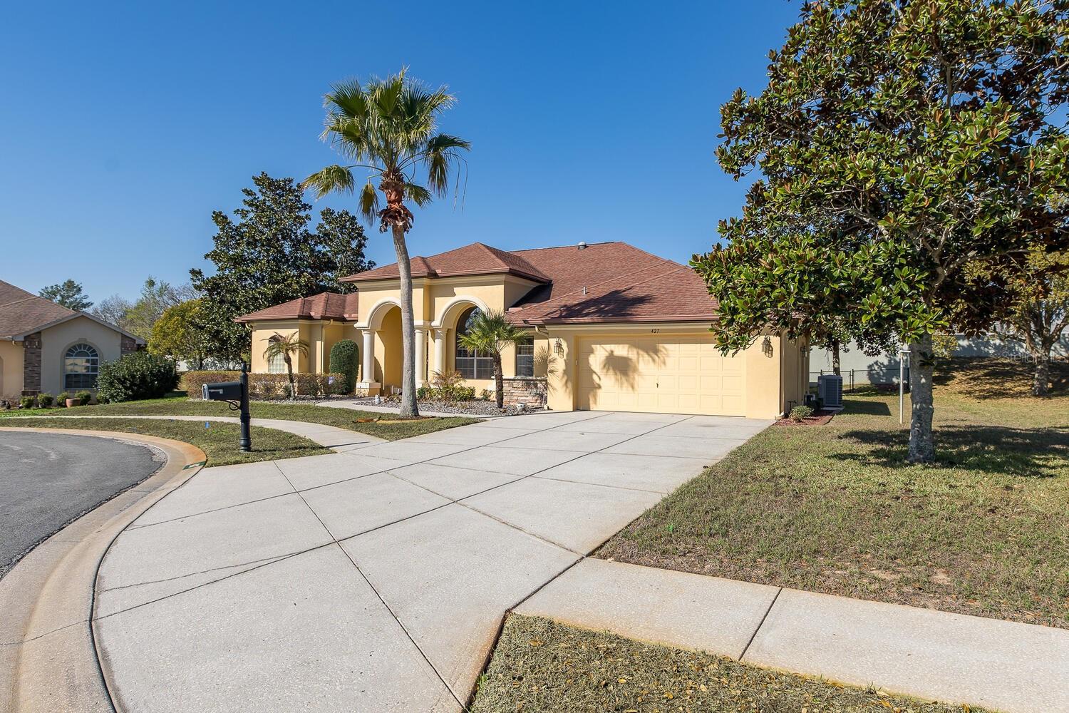 Image 8 of 69 For 427 Archway Drive