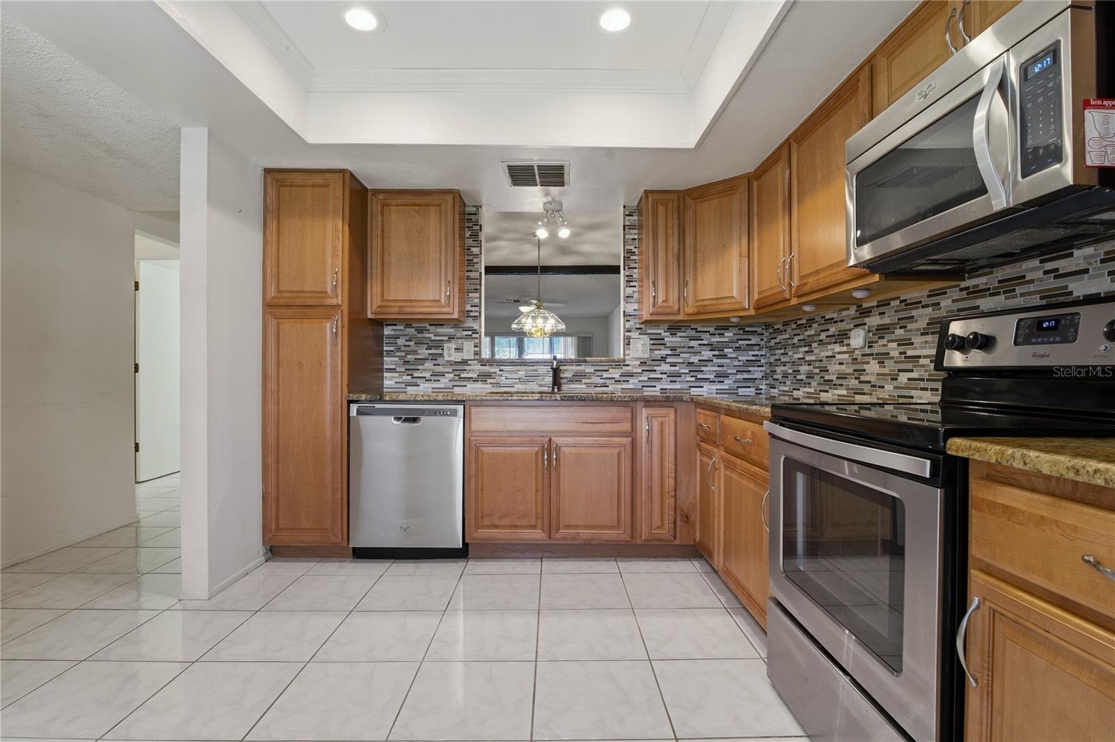 Image 11 of 47 For 11241 Dollar Lake Drive 4