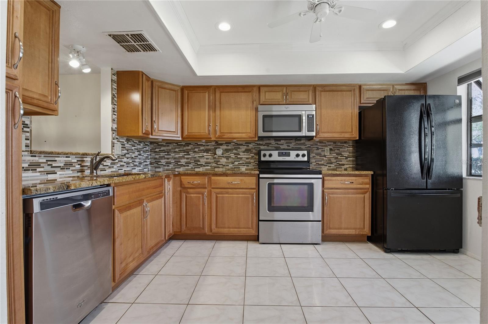 Image 12 of 47 For 11241 Dollar Lake Drive 4