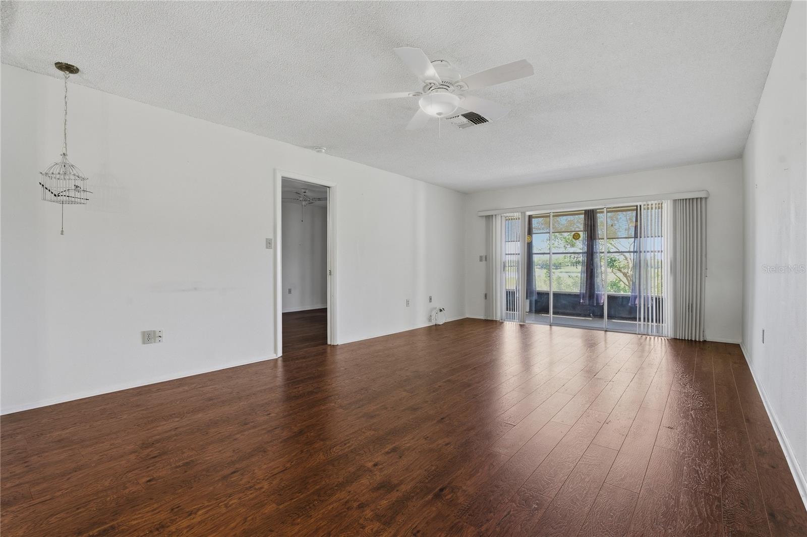 Image 14 of 47 For 11241 Dollar Lake Drive 4