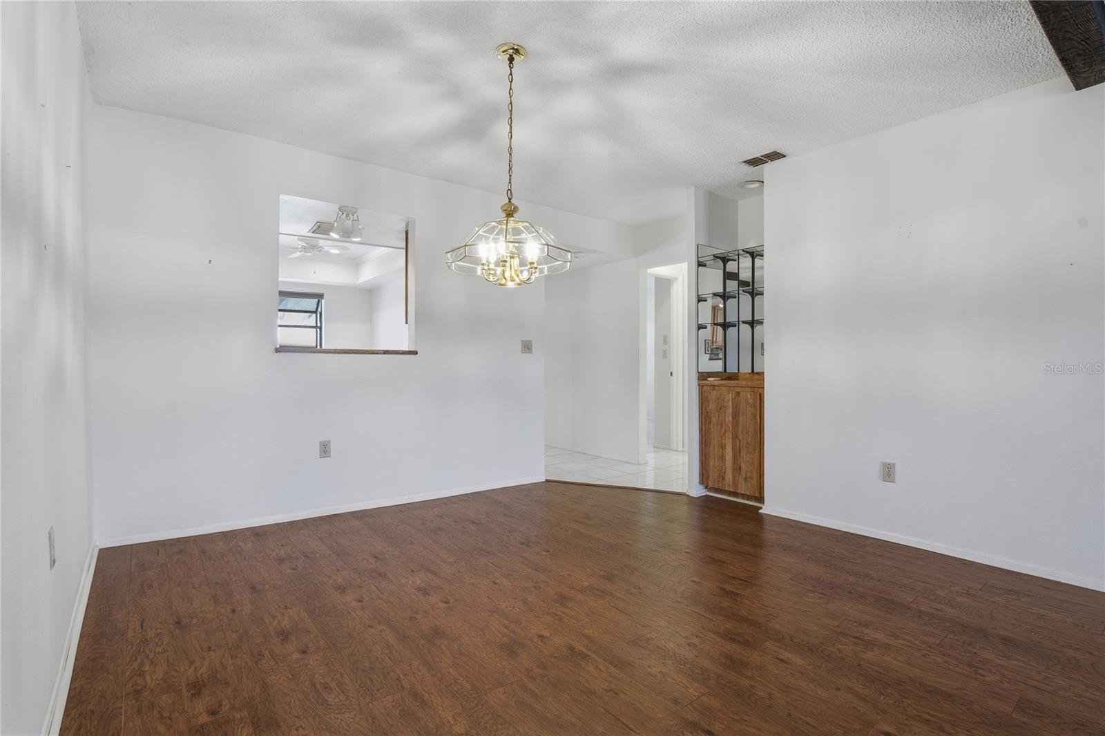 Image 18 of 47 For 11241 Dollar Lake Drive 4