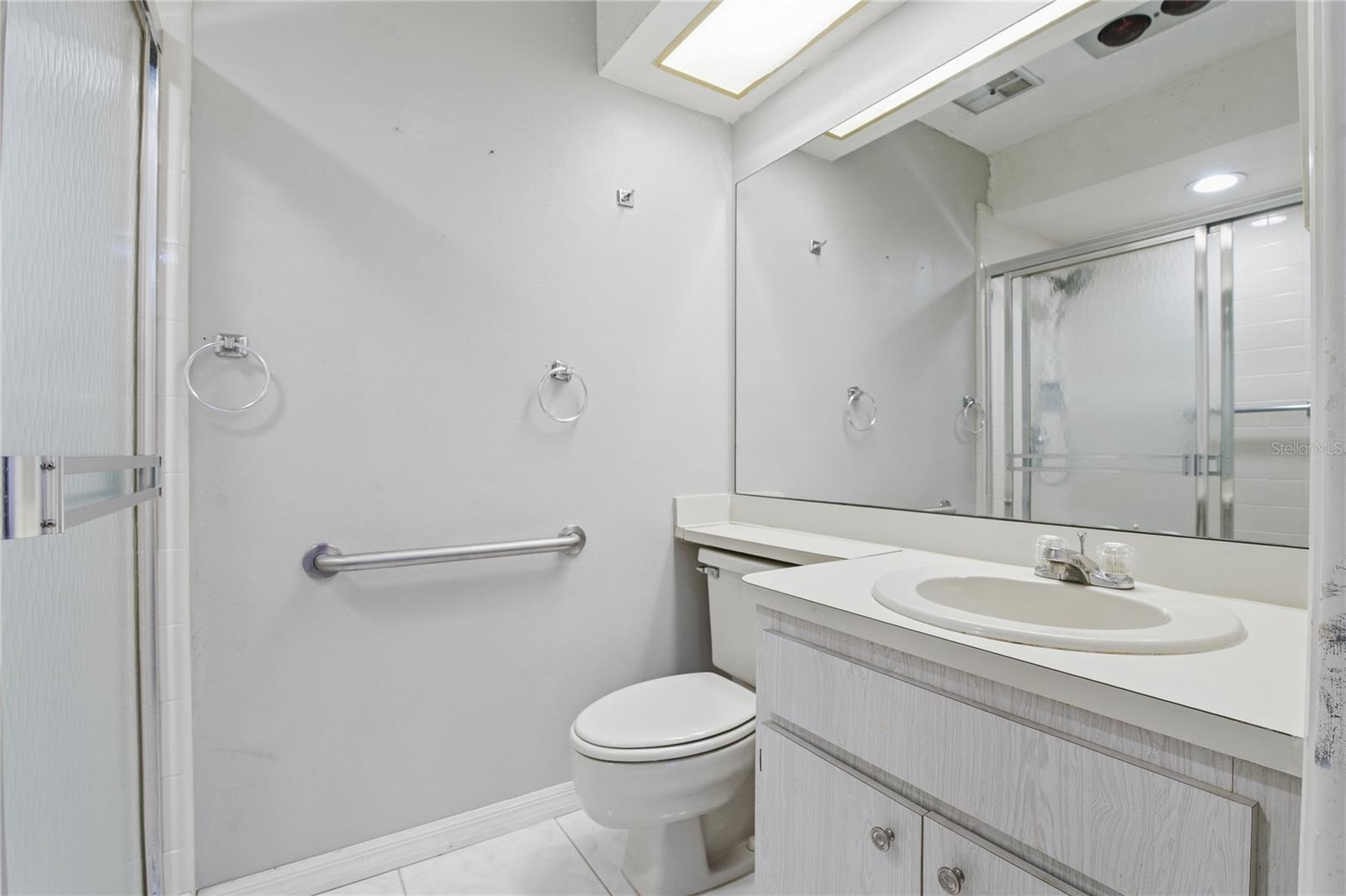 Image 22 of 47 For 11241 Dollar Lake Drive 4